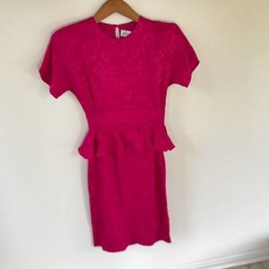 Argenti petites size 2 vintage 1980's 100% silk hot pink sheath dress peplum